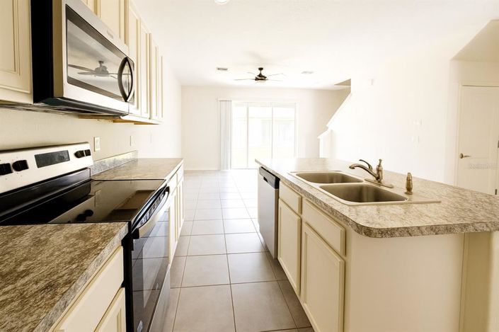 Image No.4-3 Bed Townhouse for sale