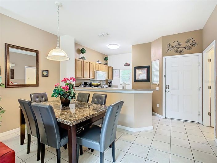 Image No.11-3 Bed Townhouse for sale