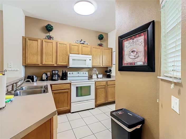 Image No.4-3 Bed Townhouse for sale