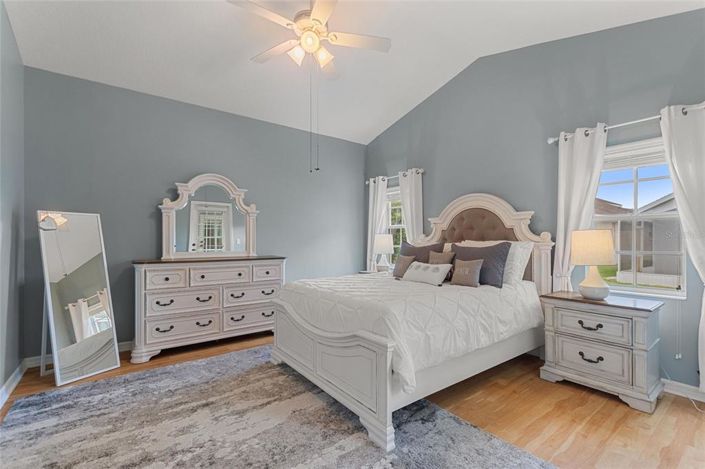 Image No.5-2 Bed Property for sale