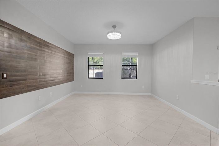 Image No.17-5 Bed Property for sale