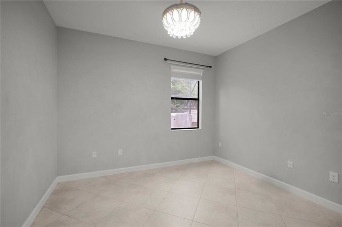 Image No.19-5 Bed Property for sale