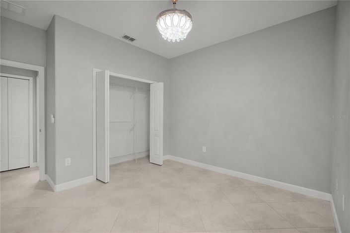 Image No.20-5 Bed Property for sale