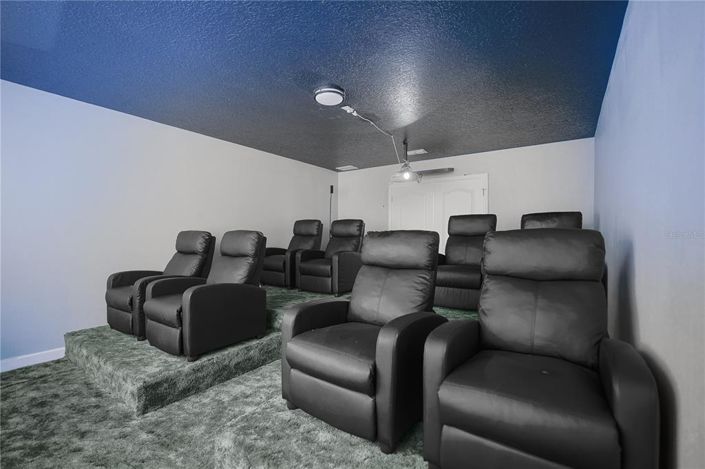 Image No.28-5 Bed Property for sale