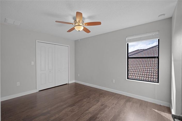 Image No.40-5 Bed Property for sale