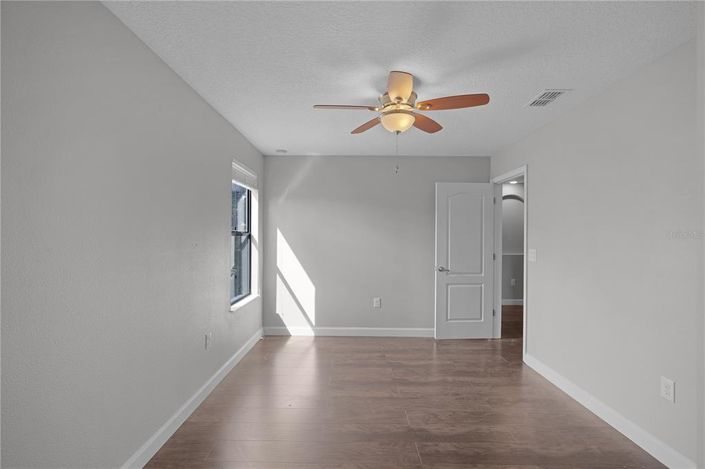 Image No.41-5 Bed Property for sale