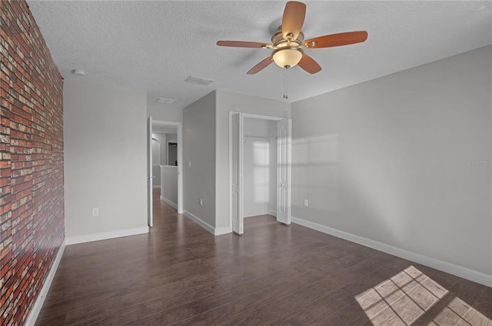 Image No.43-5 Bed Property for sale