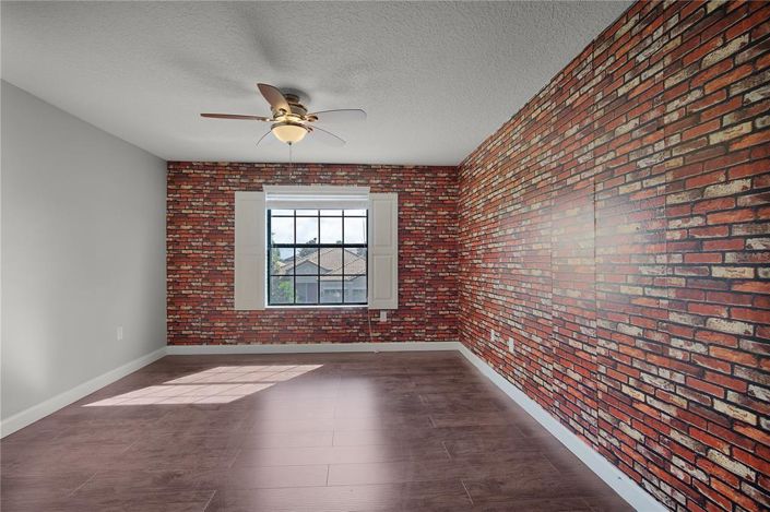 Image No.45-5 Bed Property for sale