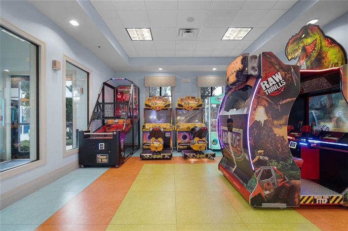 Image No.68-5 Bed Property for sale