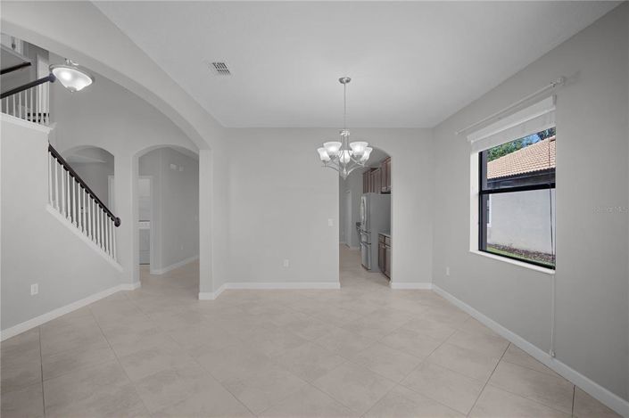 Image No.8-5 Bed Property for sale