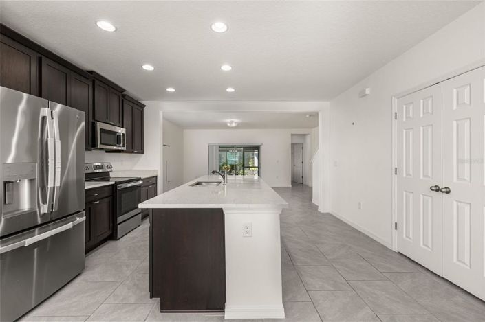 Image No.13-3 Bed Townhouse for sale