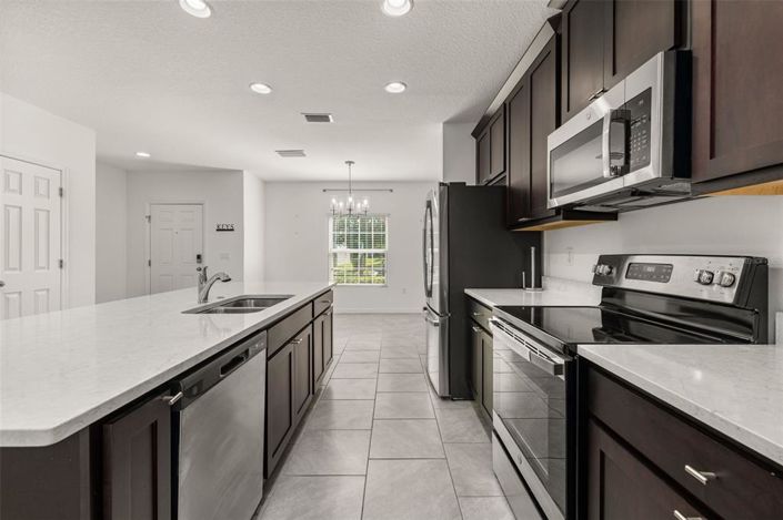 Image No.17-3 Bed Townhouse for sale