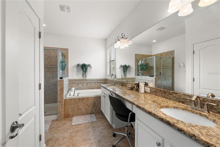 Image No.19-3 Bed Property for sale