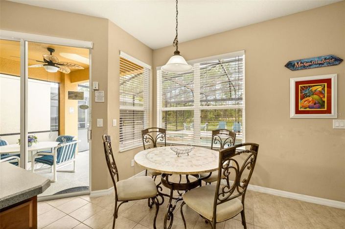 Image No.20-5 Bed Property for sale