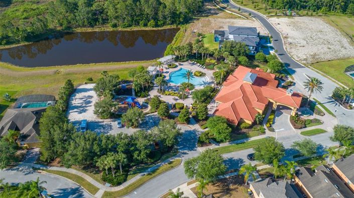 Image No.61-5 Bed Property for sale