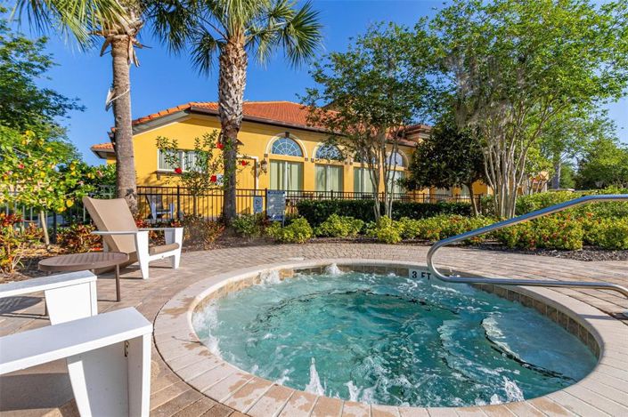 Image No.67-5 Bed Property for sale