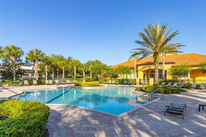 Image No.72-5 Bed Property for sale