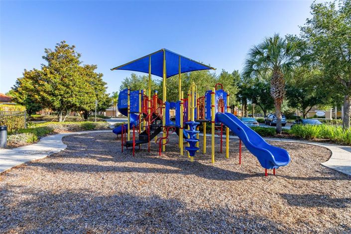 Image No.73-5 Bed Property for sale