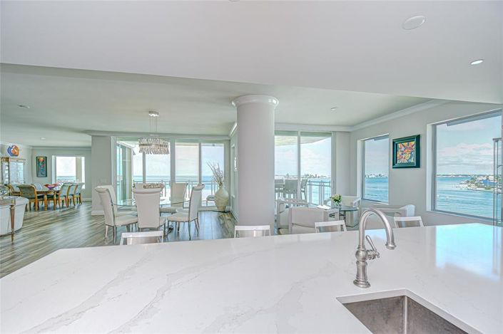 Image No.19-4 Bed Property for sale