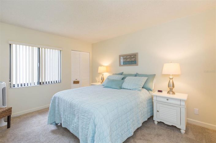 Image No.26-2 Bed Property for sale