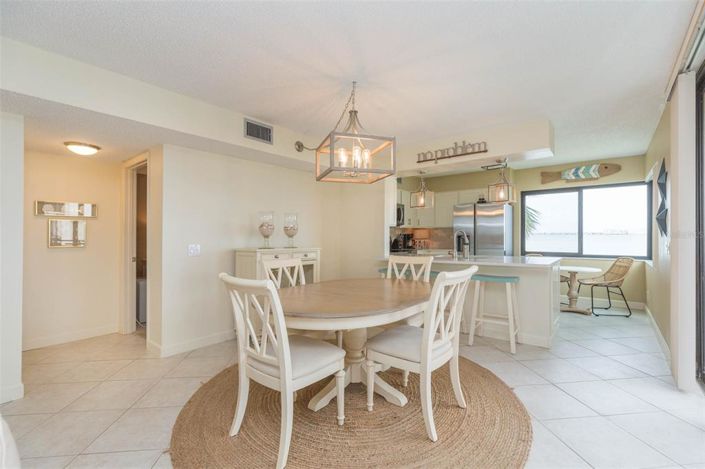 Image No.9-2 Bed Property for sale