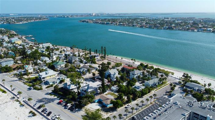 Image No.30-Propriété de 6 chambres à vendre à Floride