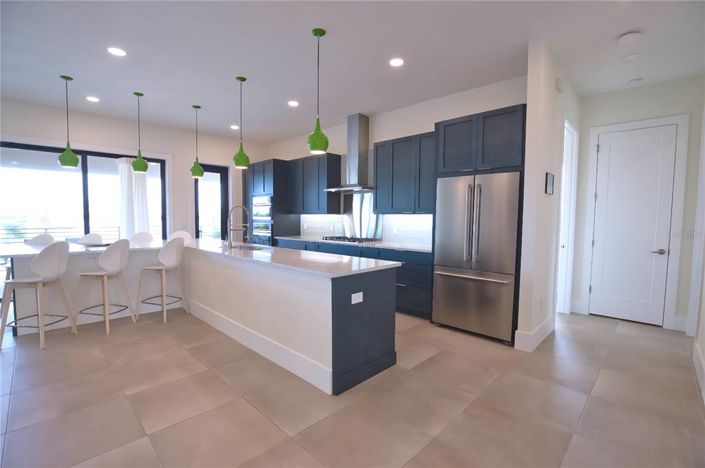 Image No.19-3 Bed Property for sale