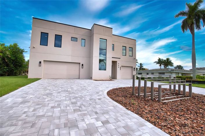 Image No.3-3 Bed Property for sale