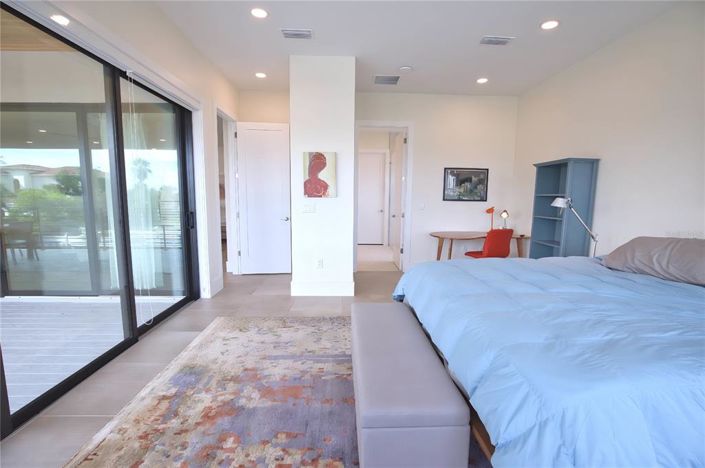 Image No.37-3 Bed Property for sale