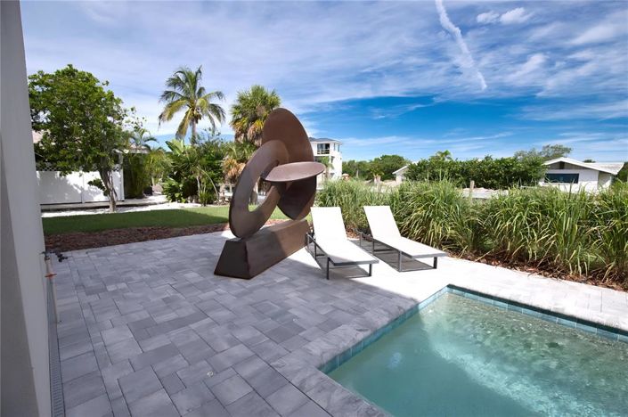 Image No.55-3 Bed Property for sale