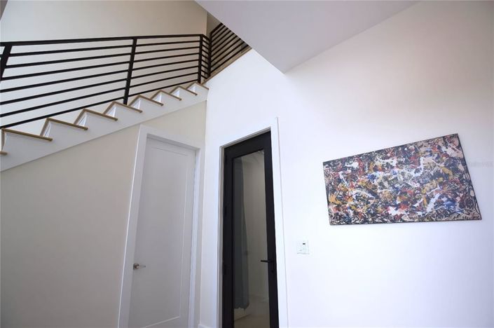 Image No.7-3 Bed Property for sale