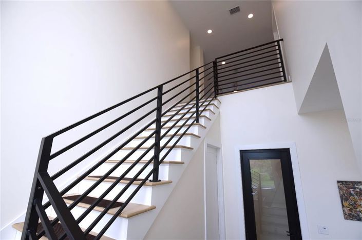 Image No.8-3 Bed Property for sale