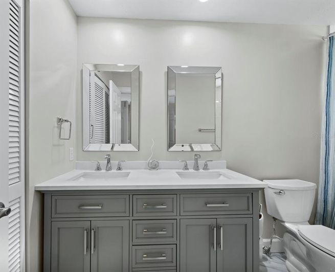 Image No.18-4 Bed Property for sale