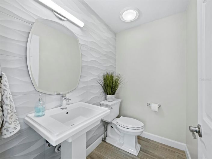 Image No.22-4 Bed Property for sale