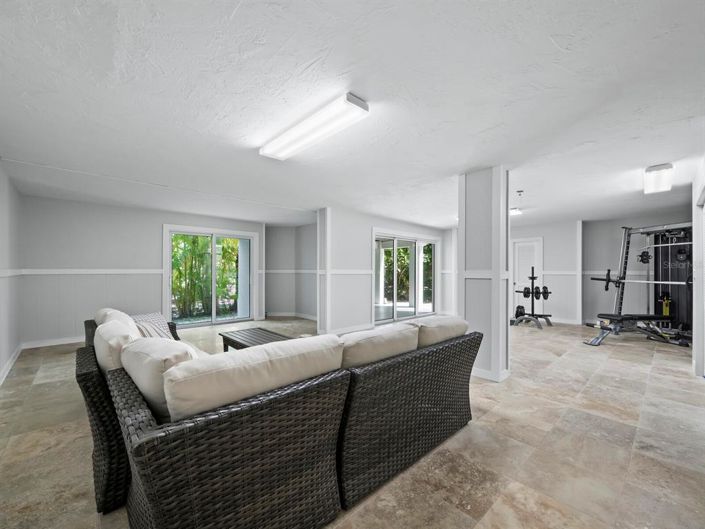 Image No.36-4 Bed Property for sale