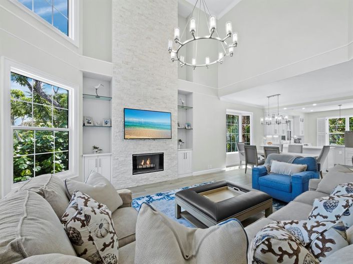 Image No.4-4 Bed Property for sale