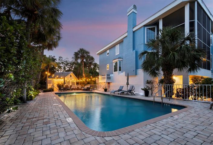 Image No.45-4 Bed Property for sale