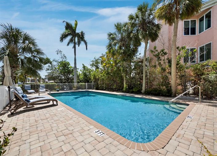 Image No.49-4 Bed Property for sale