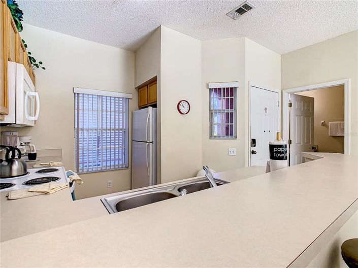 Image No.12-3 Bed Townhouse for sale