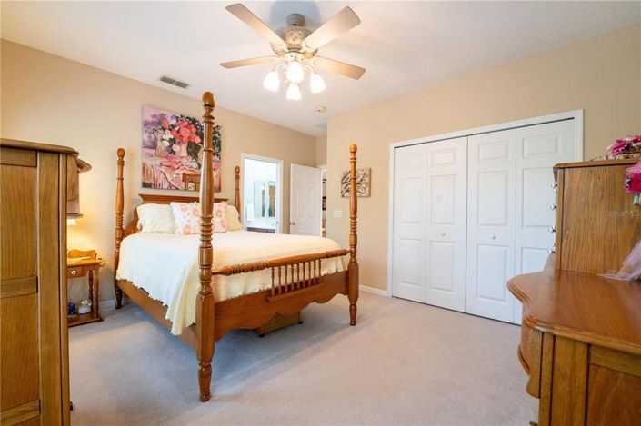 Image No.34-5 Bed Property for sale