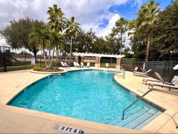 Image No.50-5 Bed Property for sale