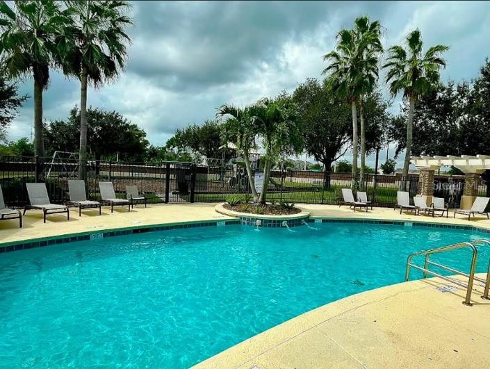 Image No.51-5 Bed Property for sale