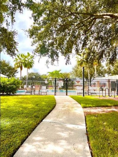 Image No.52-5 Bed Property for sale