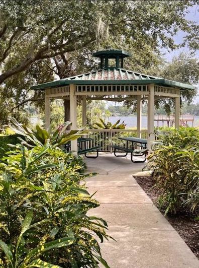 Image No.53-5 Bed Property for sale