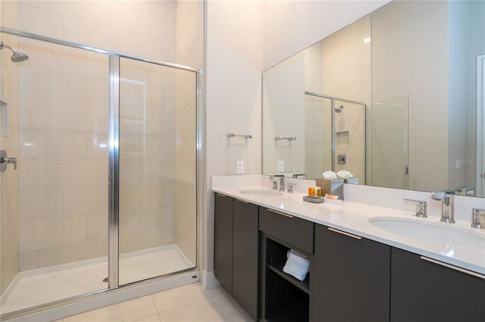 Image No.46-5 Bed Property for sale