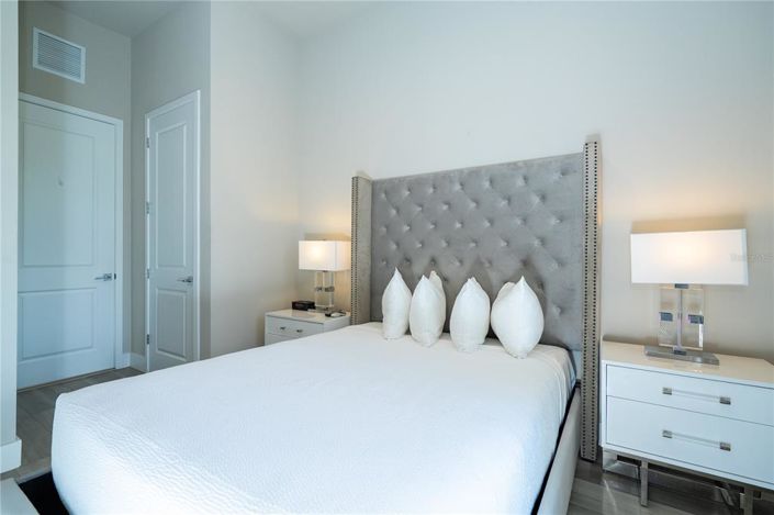 Image No.51-5 Bed Property for sale
