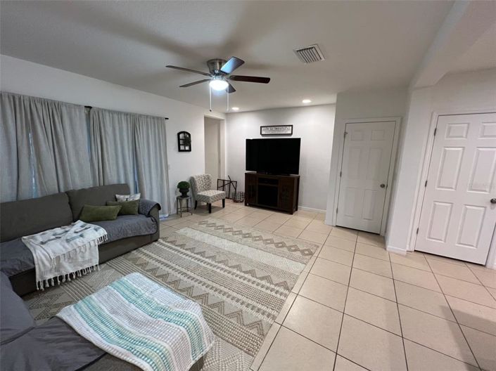 Image No.3-3 Bed Townhouse for sale