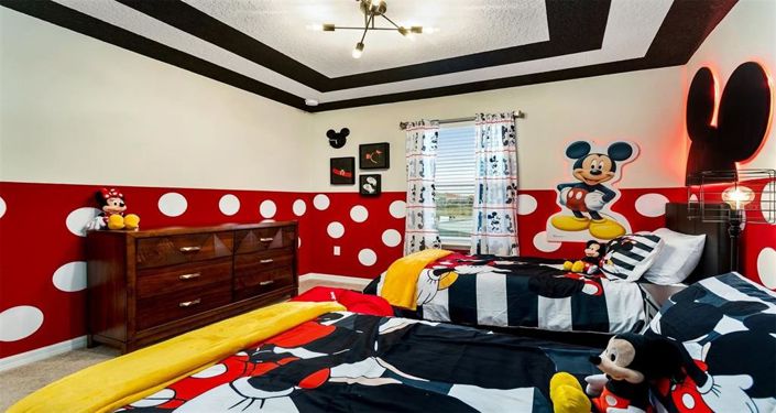 Image No.14-7 Bed Property for sale