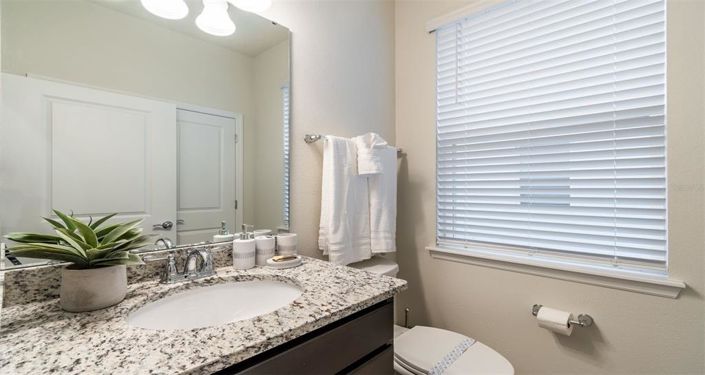 Image No.27-7 Bed Property for sale