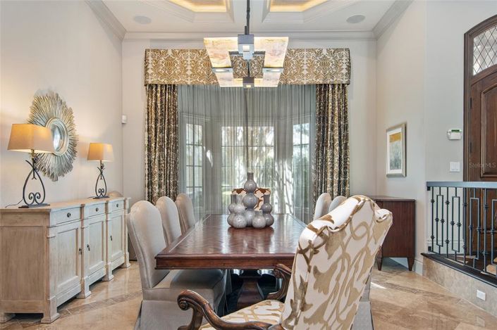 Image No.15-5 Bed Property for sale